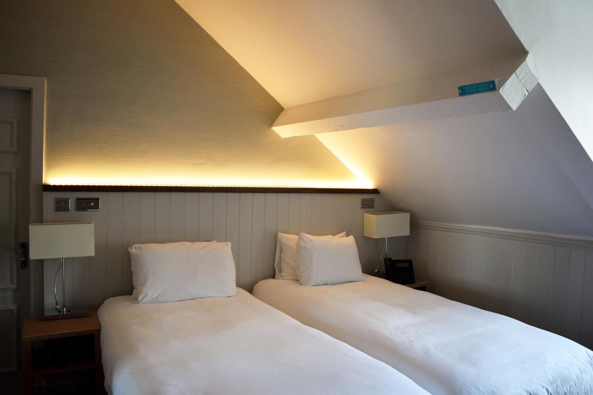Bay 4* Trearddur